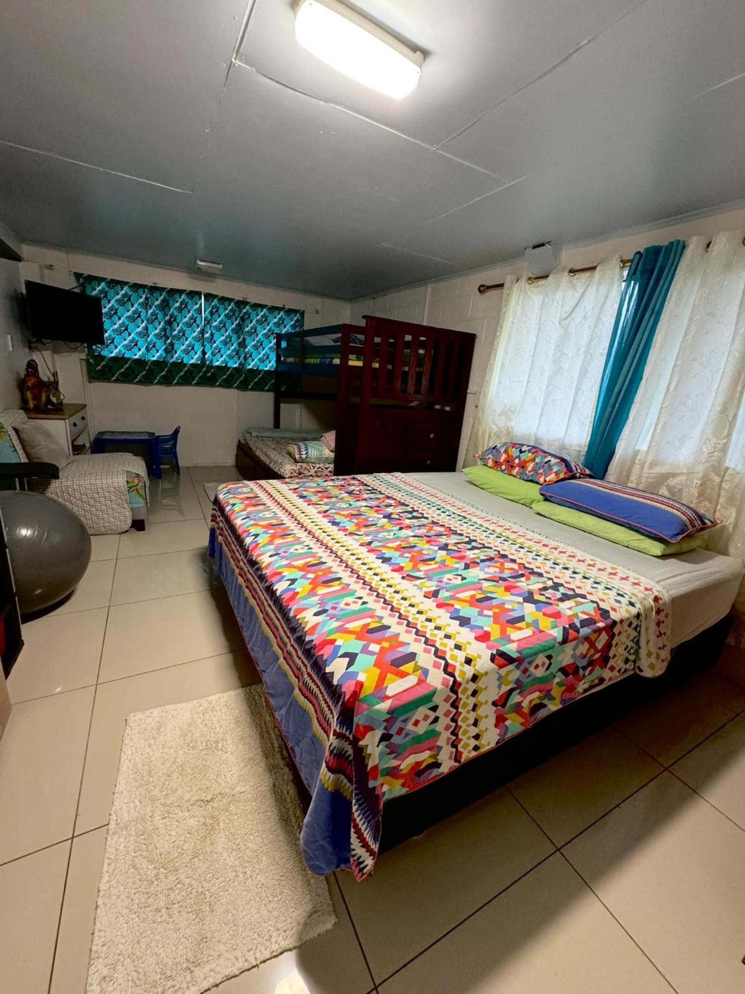 Mirimiri Spa Homestay Ngatangiia Buitenkant foto